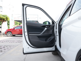Mitsubishi Eclipse Cross Fearless 1.5T CVT