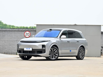 Li Auto L8 2025 Max Intelligent Renewal Edition