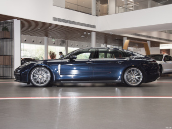 Porsche Panamera 4 Executive