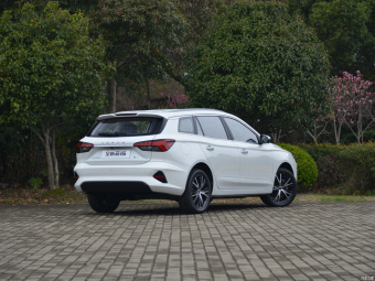 Roewe Ei5 Allure 500