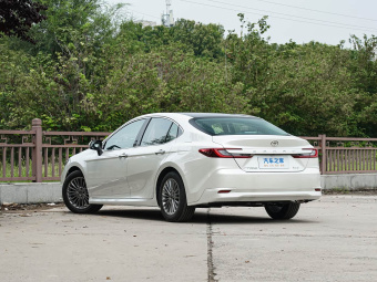 Toyota Camry 2026 2.0G Premium Edition