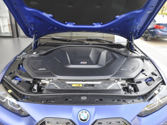 BMW i4 M50