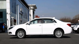 BYD E5
