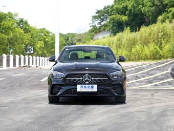 Mercedes-Benz E-Class 300 Limousine Luxury Dynamic