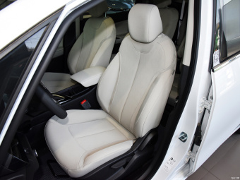 Buick GL6 Elite 323T