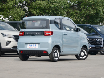 Wuling Hongguang Mini EV Free (Li-ion)
