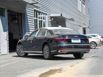 Audi A8L Premium 50 TFSI Quattro