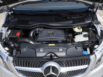 Mercedes-Benz V-Class 260 L Luxury