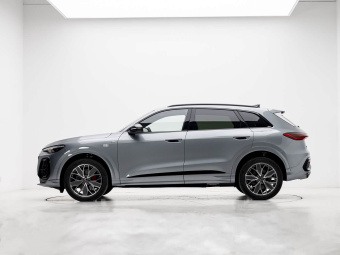 Audi Q5L 2026 2.0T Exclusive Edition for Millions of Users