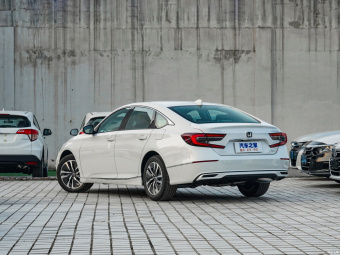 Honda Accord Sport Hybrid Collar