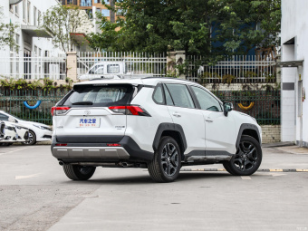 Toyota RAV4 Premium 2.0L CVT 4WD