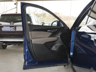 Buick Envision Plus Luxury 652T