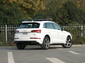 Audi Q5L Dynamic Luxury 45 T