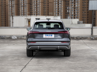 Audi e-tron Luxury 50 Quattro