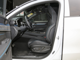 Lynk & Co 05 PHEV Halo 1.5TD