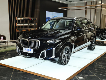 BMW X5 xDrive 30Li Exclusive M Sport