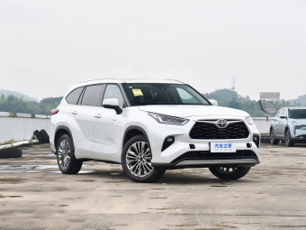 Toyota Highlander Hybrid 2024 2.5L Intelligent Electric Hybrid Dual Engine Four-Wheel Drive Premium Edition 7-Seater