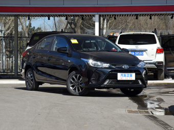 Toyota YARiS L Sedan Deluxe PLUS 1.5L CVT