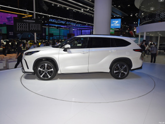 Toyota Crown Kluger Honor 2.0 T