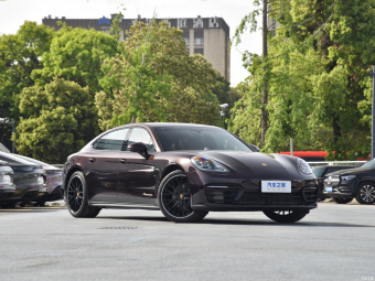 Porsche Panamera Platinum Edition