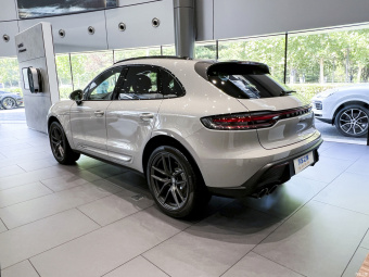 Porsche Macan T