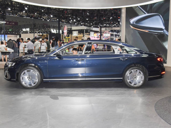 Audi A8L 2025 Horch Founder Edition 60TFSI