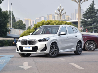 BMW iX1 2026 eDrive25L M Sport