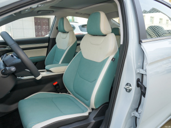 Geely Emgrand L Super Fast 1.5TD-DHT Pro 100KM