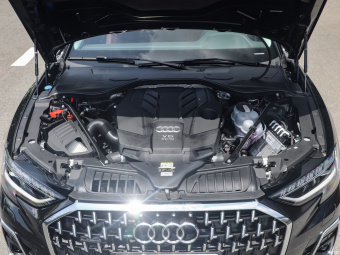 Audi A8L Selection 50 TFSI Quattro